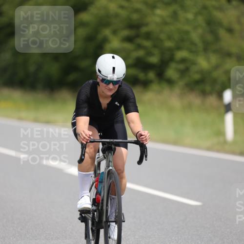 22.06.2025 - Viking Triathlon Yannick Fuchs http://msf.ph/oto/8087469 22.06.2025 13:03:40 Radfahren 44, 130, 356, 530, 538 meine-sportfotos.de