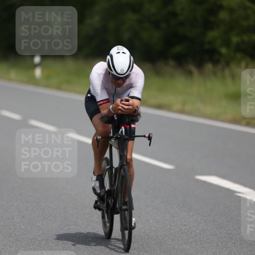 22.06.2025 - Viking Triathlon Yannick Fuchs http://msf.ph/oto/8087512 22.06.2025 13:04:49 Radfahren 450, 473, 623 meine-sportfotos.de