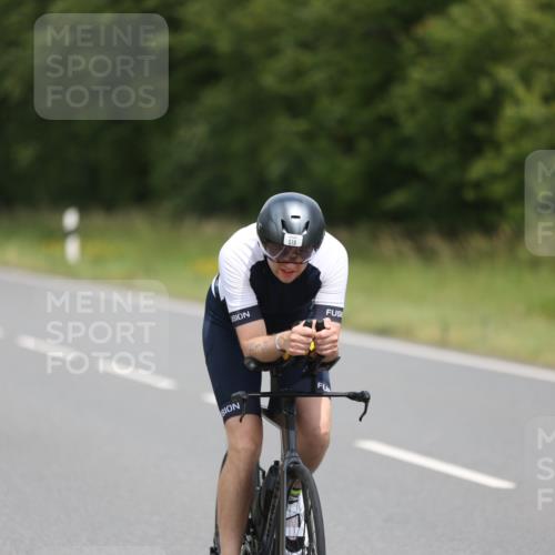 22.06.2025 - Viking Triathlon Yannick Fuchs http://msf.ph/oto/8087545 22.06.2025 13:07:08 Radfahren 66, 441, 479, 519 meine-sportfotos.de