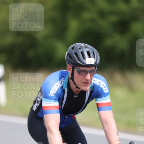 22.06.2025 - Viking Triathlon Yannick Fuchs http://msf.ph/oto/8087553 22.06.2025 13:07:48 Radfahren 309, 462, 629, 647 meine-sportfotos.de