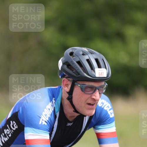 22.06.2025 - Viking Triathlon Yannick Fuchs http://msf.ph/oto/8087554 22.06.2025 13:07:48 Radfahren 309, 462, 629, 647 meine-sportfotos.de