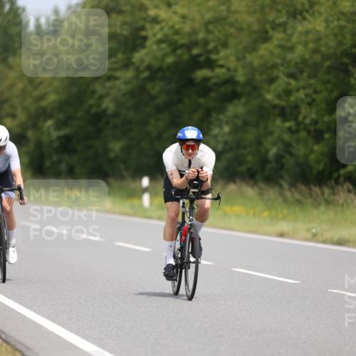 22.06.2025 - Viking Triathlon Yannick Fuchs http://msf.ph/oto/8087571 22.06.2025 13:08:18 Radfahren 115, 494 meine-sportfotos.de