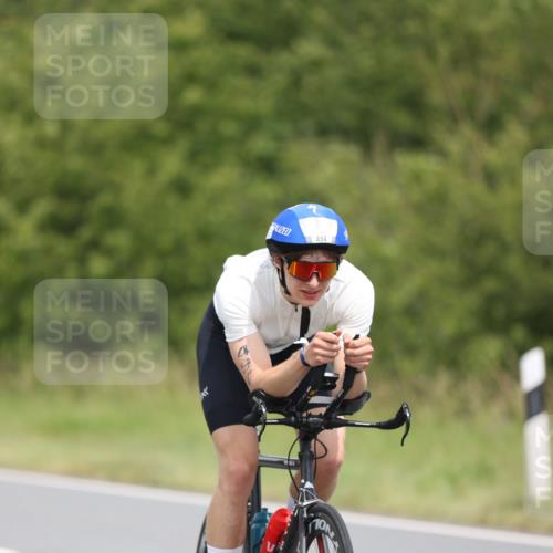 22.06.2025 - Viking Triathlon Yannick Fuchs http://msf.ph/oto/8087578 22.06.2025 13:08:19 Radfahren 115, 494 meine-sportfotos.de