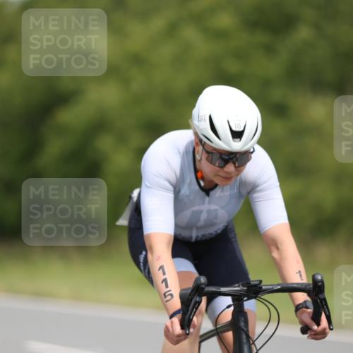 22.06.2025 - Viking Triathlon Yannick Fuchs http://msf.ph/oto/8087581 22.06.2025 13:08:20 Radfahren 115, 494 meine-sportfotos.de