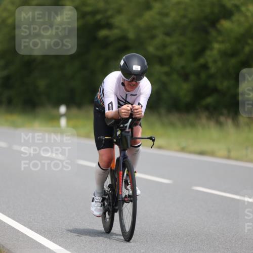 22.06.2025 - Viking Triathlon Yannick Fuchs http://msf.ph/oto/8087587 22.06.2025 13:08:41 Radfahren 290, 357 meine-sportfotos.de