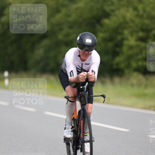 22.06.2025 - Viking Triathlon Yannick Fuchs http://msf.ph/oto/8087589 22.06.2025 13:08:41 Radfahren 290, 357 meine-sportfotos.de