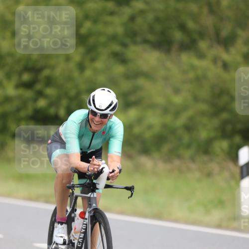 22.06.2025 - Viking Triathlon Yannick Fuchs http://msf.ph/oto/8087605 22.06.2025 13:08:56 Radfahren 65, 283, 606 meine-sportfotos.de