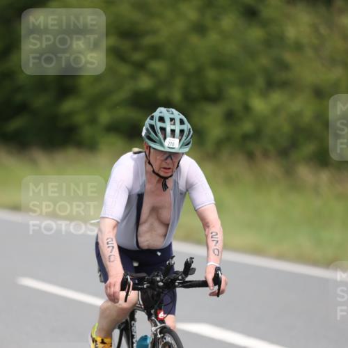 22.06.2025 - Viking Triathlon Yannick Fuchs http://msf.ph/oto/8087627 22.06.2025 13:09:08 Radfahren 270 meine-sportfotos.de