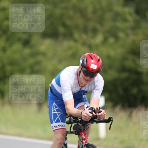 22.06.2025 - Viking Triathlon Yannick Fuchs http://msf.ph/oto/8087647 22.06.2025 13:09:25 Radfahren 131, 369, 442, 447, 639 meine-sportfotos.de