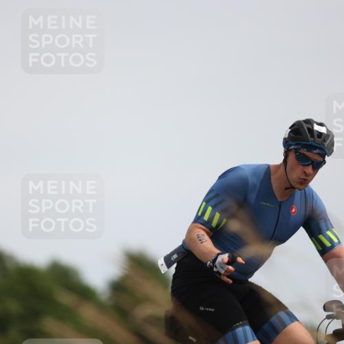 22.06.2025 - Viking Triathlon Yannick Fuchs http://msf.ph/oto/8087667 22.06.2025 13:10:05 Radfahren 25, 128, 181, 614 meine-sportfotos.de