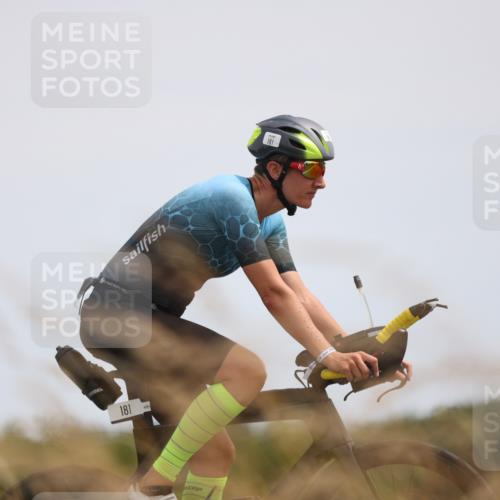 22.06.2025 - Viking Triathlon Yannick Fuchs http://msf.ph/oto/8087688 22.06.2025 13:10:08 Radfahren 25, 128, 181, 614 meine-sportfotos.de