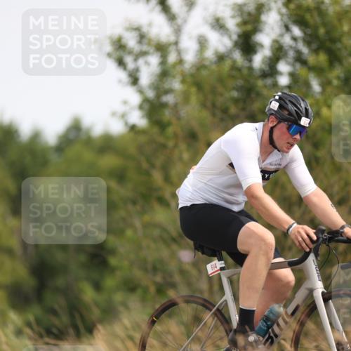 22.06.2025 - Viking Triathlon Yannick Fuchs http://msf.ph/oto/8087693 22.06.2025 13:10:10 Radfahren 25, 181, 614 meine-sportfotos.de