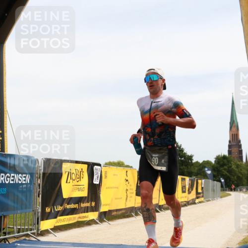 22.06.2025 - Viking Triathlon H.Heesch http://msf.ph/oto/8087711 22.06.2025 12:44:13 Laufen 90 meine-sportfotos.de