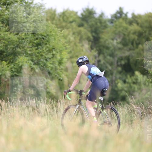 22.06.2025 - Viking Triathlon Yannick Fuchs http://msf.ph/oto/8087747 22.06.2025 13:10:54 Radfahren 621, 634 meine-sportfotos.de