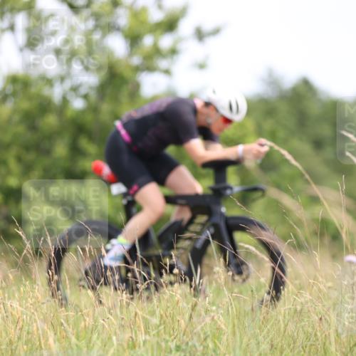 22.06.2025 - Viking Triathlon Yannick Fuchs http://msf.ph/oto/8087778 22.06.2025 13:11:05 Radfahren 154, 291, 318 meine-sportfotos.de