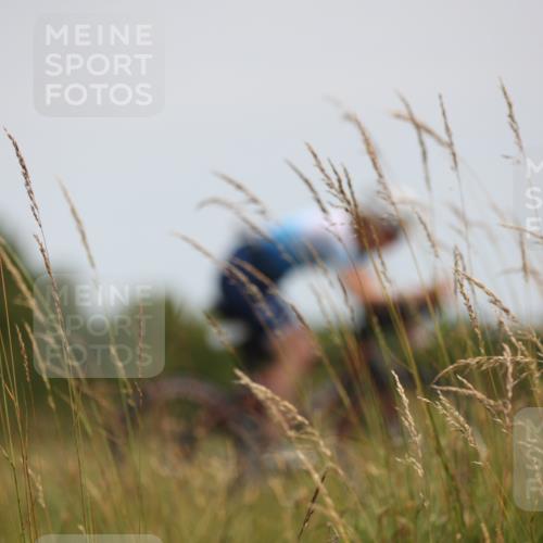 22.06.2025 - Viking Triathlon Yannick Fuchs http://msf.ph/oto/8087786 22.06.2025 13:11:07 Radfahren 154, 291, 318, 327 meine-sportfotos.de