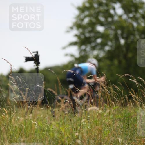22.06.2025 - Viking Triathlon Yannick Fuchs http://msf.ph/oto/8087796 22.06.2025 13:11:09 Radfahren 154, 291, 318, 327 meine-sportfotos.de