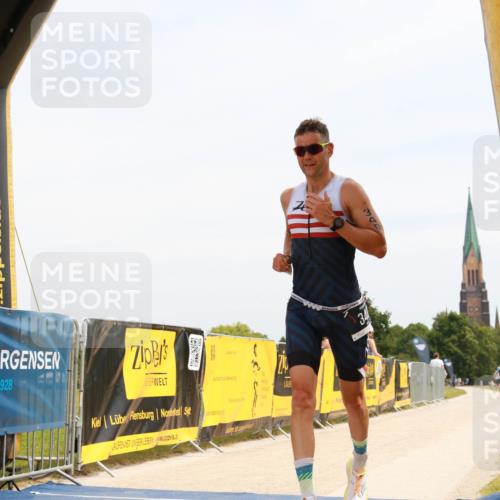 22.06.2025 - Viking Triathlon H.Heesch http://msf.ph/oto/8087800 22.06.2025 12:55:00 Laufen 340, 444 meine-sportfotos.de