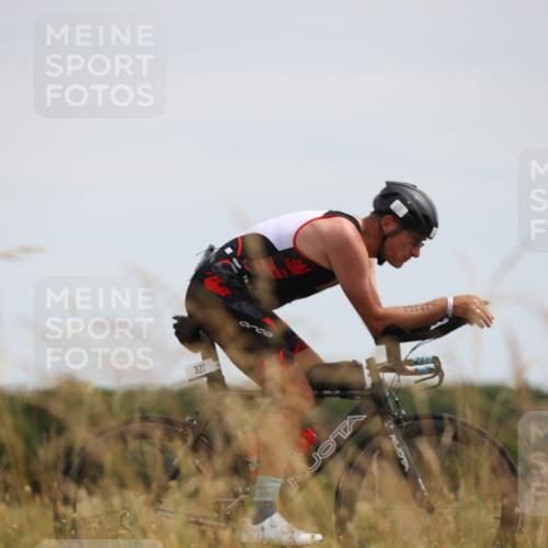 22.06.2025 - Viking Triathlon Yannick Fuchs http://msf.ph/oto/8087804 22.06.2025 13:11:16 Radfahren 327, 342, 626 meine-sportfotos.de