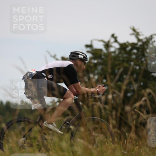 22.06.2025 - Viking Triathlon Yannick Fuchs http://msf.ph/oto/8087818 22.06.2025 13:11:20 Radfahren 327, 342, 626 meine-sportfotos.de