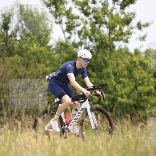 22.06.2025 - Viking Triathlon Yannick Fuchs http://msf.ph/oto/8087837 22.06.2025 13:11:30 Radfahren 328, 336 meine-sportfotos.de