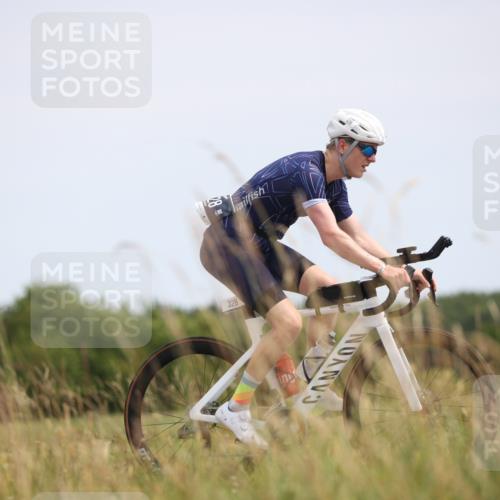 22.06.2025 - Viking Triathlon Yannick Fuchs http://msf.ph/oto/8087843 22.06.2025 13:11:31 Radfahren 328, 336 meine-sportfotos.de