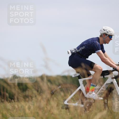 22.06.2025 - Viking Triathlon Yannick Fuchs http://msf.ph/oto/8087845 22.06.2025 13:11:31 Radfahren 328, 336 meine-sportfotos.de