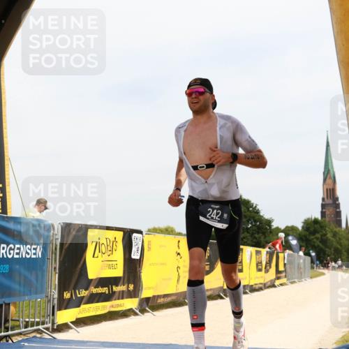 22.06.2025 - Viking Triathlon H.Heesch http://msf.ph/oto/8087871 22.06.2025 13:01:35 Laufen 242 meine-sportfotos.de