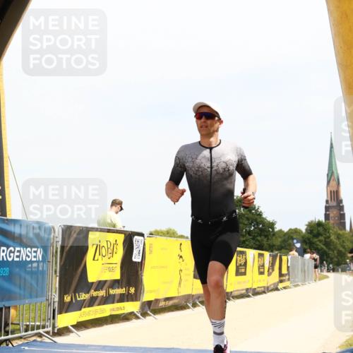 22.06.2025 - Viking Triathlon H.Heesch http://msf.ph/oto/8087931 22.06.2025 13:05:01 Laufen 132 meine-sportfotos.de