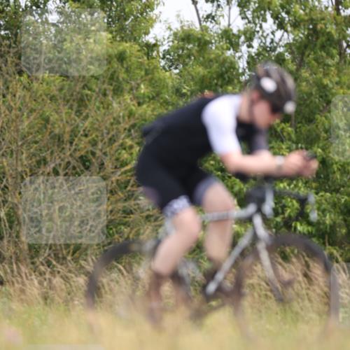 22.06.2025 - Viking Triathlon Yannick Fuchs http://msf.ph/oto/8087933 22.06.2025 13:12:52 Radfahren 190, 199, 303, 439, 607 meine-sportfotos.de