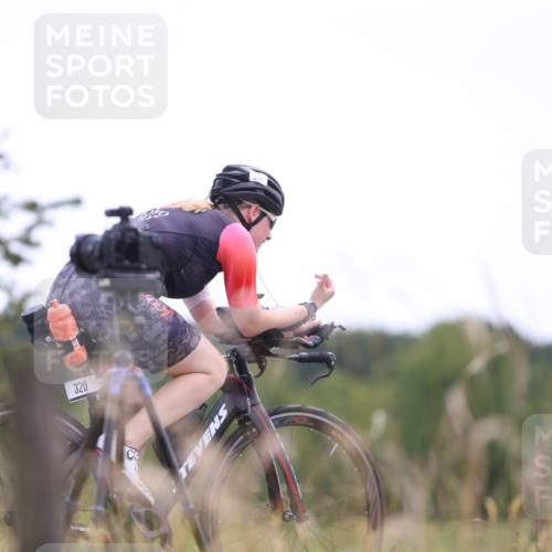 22.06.2025 - Viking Triathlon Yannick Fuchs http://msf.ph/oto/8087984 22.06.2025 13:13:16 Radfahren 64, 186, 320 meine-sportfotos.de