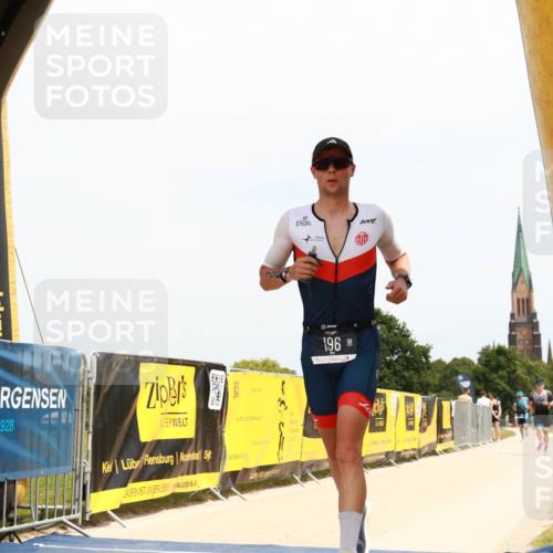 22.06.2025 - Viking Triathlon H.Heesch http://msf.ph/oto/8087987 22.06.2025 13:07:41 Laufen 196 meine-sportfotos.de