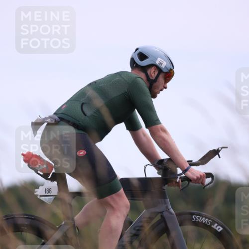 22.06.2025 - Viking Triathlon Yannick Fuchs http://msf.ph/oto/8088004 22.06.2025 13:13:24 Radfahren 64, 186, 251, 480 meine-sportfotos.de