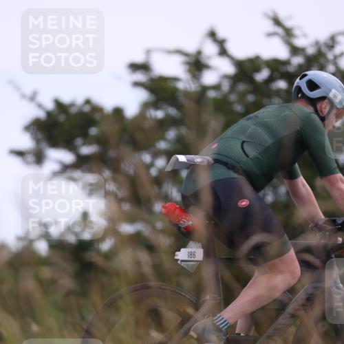 22.06.2025 - Viking Triathlon Yannick Fuchs http://msf.ph/oto/8088007 22.06.2025 13:13:25 Radfahren 64, 186, 251, 353, 480 meine-sportfotos.de