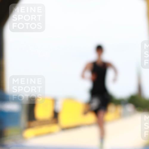 22.06.2025 - Viking Triathlon H.Heesch http://msf.ph/oto/8088012 22.06.2025 13:09:34 Laufen 374 meine-sportfotos.de