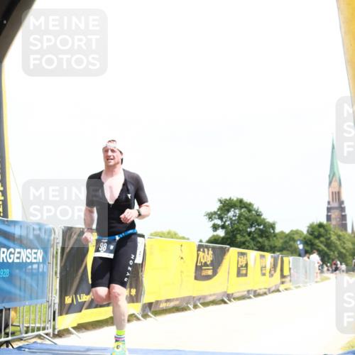 22.06.2025 - Viking Triathlon H.Heesch http://msf.ph/oto/8088023 22.06.2025 13:10:40 Laufen 98 meine-sportfotos.de