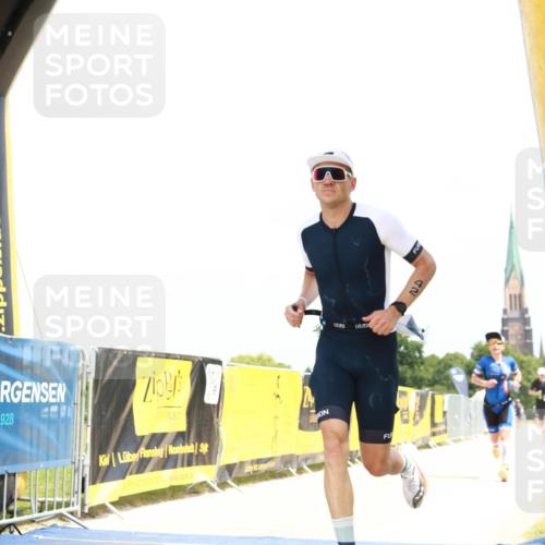 22.06.2025 - Viking Triathlon H.Heesch http://msf.ph/oto/8088036 22.06.2025 13:11:09 Laufen 42, 137, 351, 455 meine-sportfotos.de