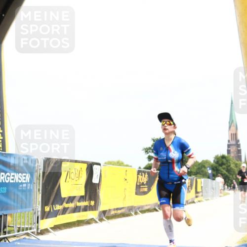 22.06.2025 - Viking Triathlon H.Heesch http://msf.ph/oto/8088040 22.06.2025 13:11:11 Laufen 42, 137, 455 meine-sportfotos.de