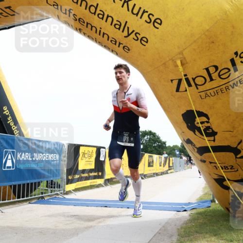 22.06.2025 - Viking Triathlon H.Heesch http://msf.ph/oto/8088119 22.06.2025 13:13:32 Laufen 100, 178 meine-sportfotos.de