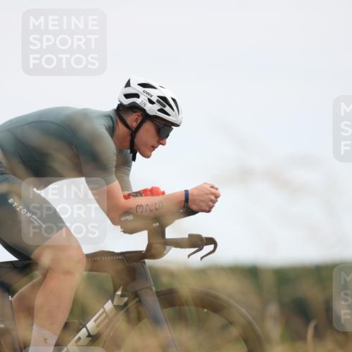 22.06.2025 - Viking Triathlon Yannick Fuchs http://msf.ph/oto/8088121 22.06.2025 13:13:55 Radfahren 223, 326, 465 meine-sportfotos.de