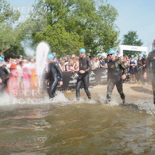 22.06.2025 - Viking Triathlon KatJ http://msf.ph/oto/8088163 22.06.2025 10:08:14 Schwimmen 37, 51, 106, 116, 133, 140, 206, 222, 225, 268, 364, 378, 403, 406, 410, 422, 466, 480, 543, 638 meine-sportfotos.de