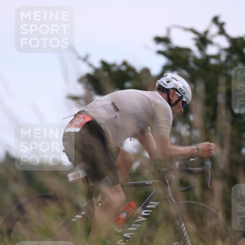 22.06.2025 - Viking Triathlon Yannick Fuchs http://msf.ph/oto/8088185 22.06.2025 13:14:13 Radfahren 165, 219, 644 meine-sportfotos.de