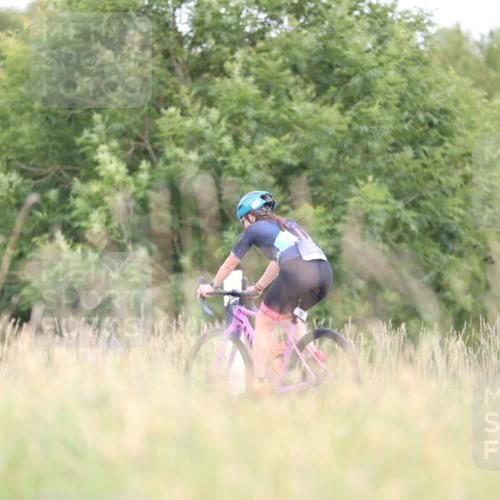22.06.2025 - Viking Triathlon Yannick Fuchs http://msf.ph/oto/8088196 22.06.2025 13:14:17 Radfahren 219, 644 meine-sportfotos.de
