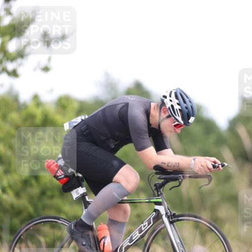 22.06.2025 - Viking Triathlon Yannick Fuchs http://msf.ph/oto/8088245 22.06.2025 13:14:45 Radfahren 103, 343 meine-sportfotos.de