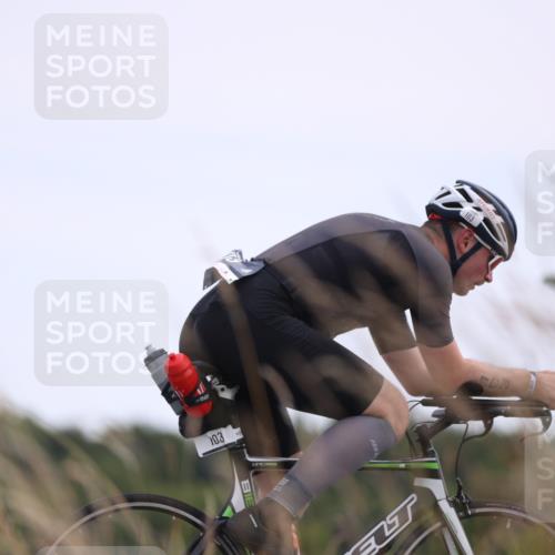 22.06.2025 - Viking Triathlon Yannick Fuchs http://msf.ph/oto/8088265 22.06.2025 13:14:46 Radfahren 103, 343 meine-sportfotos.de