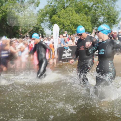 22.06.2025 - Viking Triathlon KatJ http://msf.ph/oto/8088286 22.06.2025 10:08:20 Schwimmen 37, 48, 69, 97, 133, 140, 222, 225, 364, 403, 406, 410, 499, 518, 638 meine-sportfotos.de