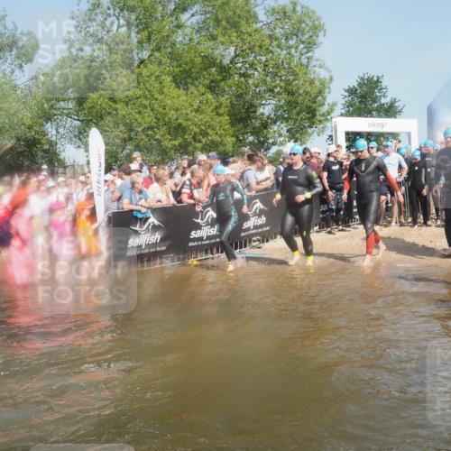 22.06.2025 - Viking Triathlon KatJ http://msf.ph/oto/8088312 22.06.2025 10:08:23 Schwimmen 37, 48, 69, 97, 133, 140, 222, 225, 364, 406, 499, 518, 638 meine-sportfotos.de
