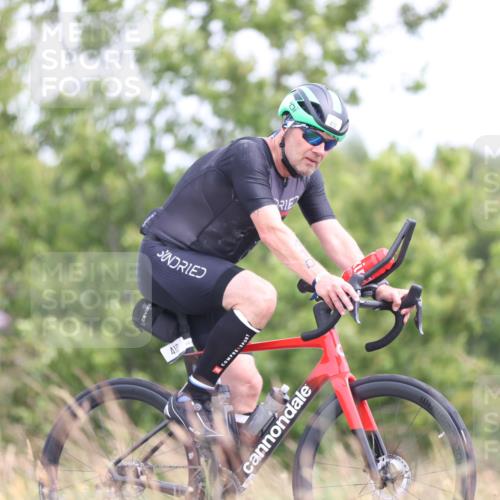 22.06.2025 - Viking Triathlon Yannick Fuchs http://msf.ph/oto/8088337 22.06.2025 13:15:29 Radfahren 43, 410 meine-sportfotos.de