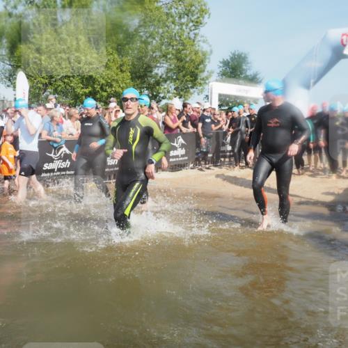 22.06.2025 - Viking Triathlon KatJ http://msf.ph/oto/8088428 22.06.2025 10:08:35 Schwimmen 71, 136, 166, 246, 303, 305, 319, 357, 360, 459, 470, 472, 481, 490, 542 meine-sportfotos.de