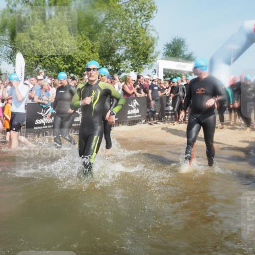 22.06.2025 - Viking Triathlon KatJ http://msf.ph/oto/8088433 22.06.2025 10:08:36 Schwimmen 71, 136, 166, 246, 303, 305, 319, 357, 360, 459, 470, 472, 481, 490, 542 meine-sportfotos.de